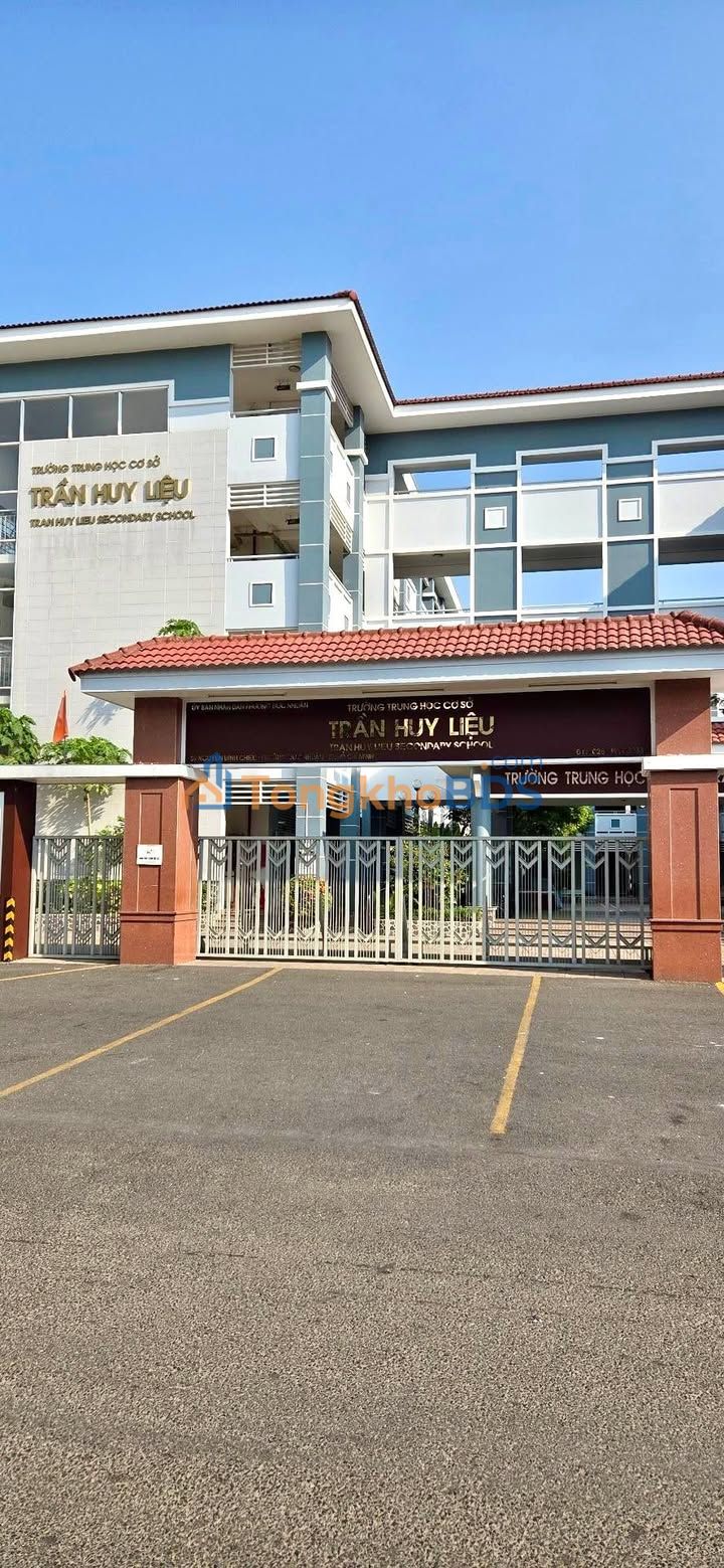 Nhà phố Nguyễn Đình Chiểu, Phú Nhuận 52m² - Mặt tiền KD