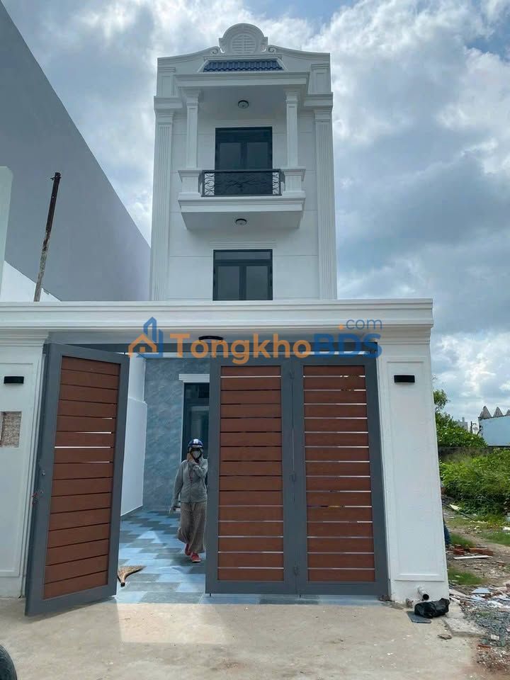 Nhà Tân Hiệp Hóc Môn 120m² giá 5.5 tỷ - Chính chủ bán