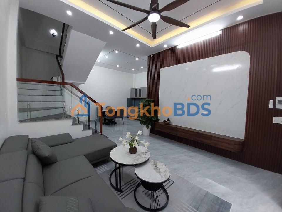 Nhà Mỹ Xá 45m² 2.45 tỷ - Chính chủ bán sẵn sàng ở