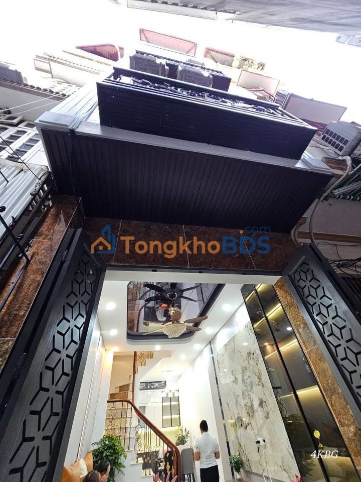 Nhà phố Ngọc Khánh Ba Đình 33m² 9 tỷ - Full nội thất mới