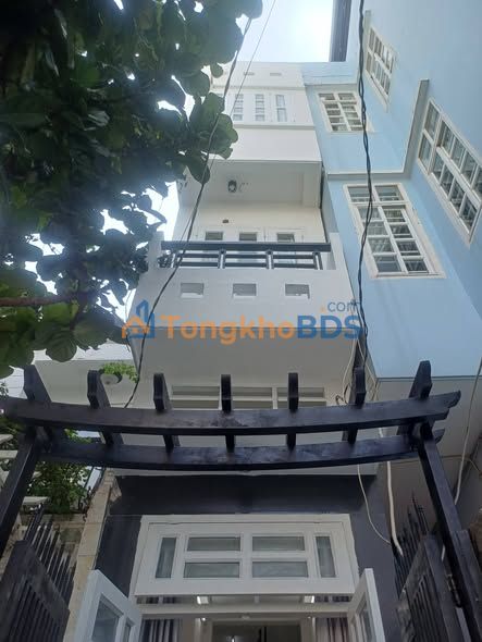 Nhà riêng Trường Chinh P14 Tân Bình 28m² 3.1 tỷ - Ô tô vào nhà