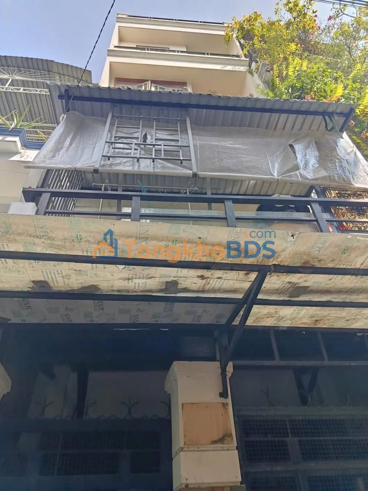 Nhà riêng CMT8 Quận 10 89m² 50 triệu - Sẵn sàng ở ngay