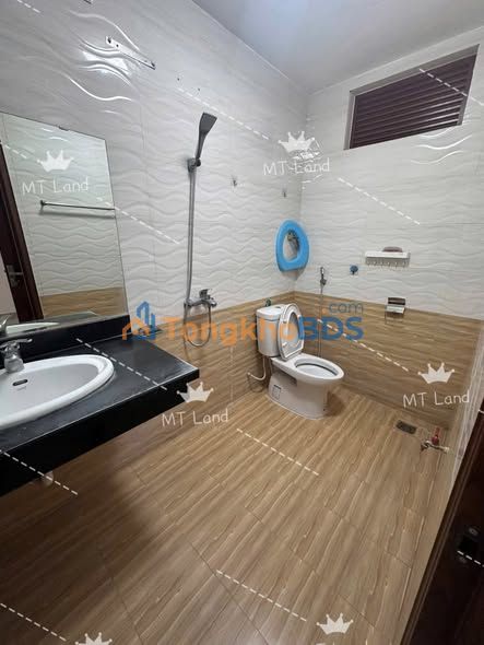 Nhà Nguyễn Thị Lưu Bắc Giang 10-12 triệu - Ô tô vào nhà