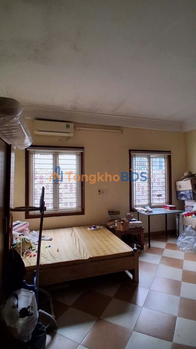 Nhà Đội Cấn Ba Đình 40m² 7.9 tỷ - Sẵn sàng ở ngay