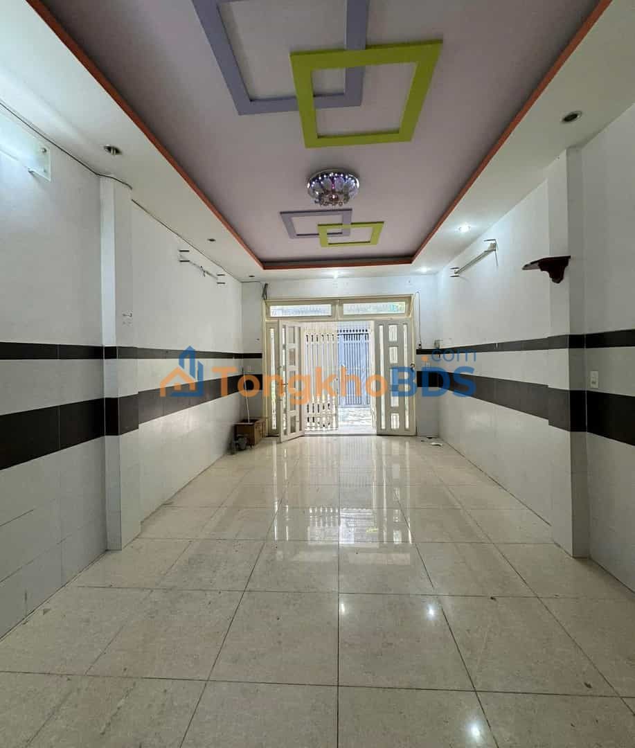 Nhà 2 tầng Tân Phú 50m2 5.4 tỷ - Sẵn sàng ở ngay