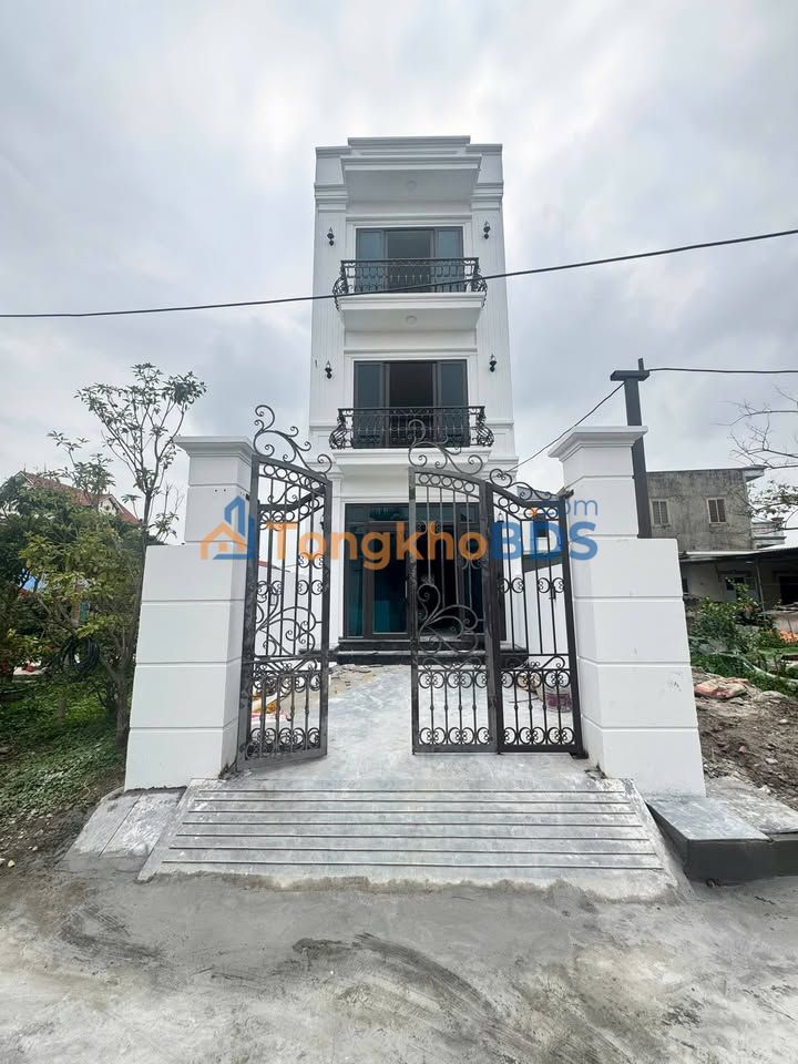 Nhà 3 tầng Bắc Sơn Kiến An 92m² 3,2 tỷ - Ô tô vào sân