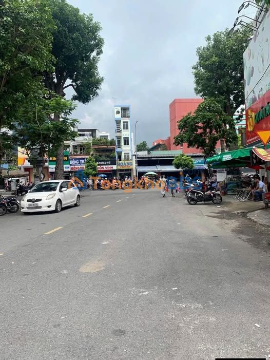 Nhà 2MT Nguyễn Lâm Q10 53m² 28 triệu - Sẵn sàng ở ngay