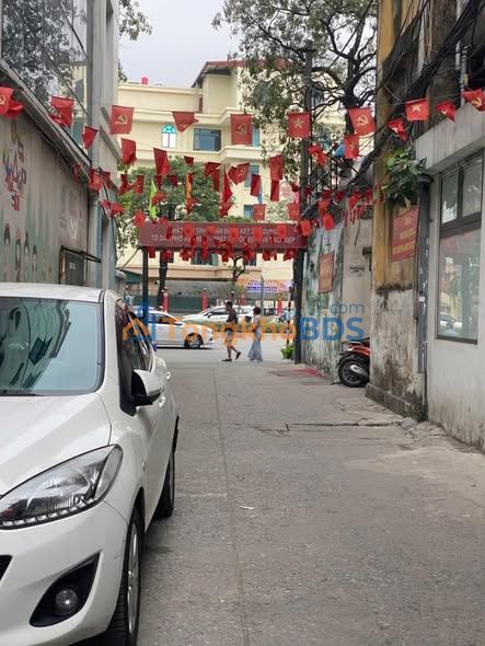 Nhà Nguyễn Chí Thanh Đống Đa 50m² 20 tỷ - Ô tô vào tận nhà