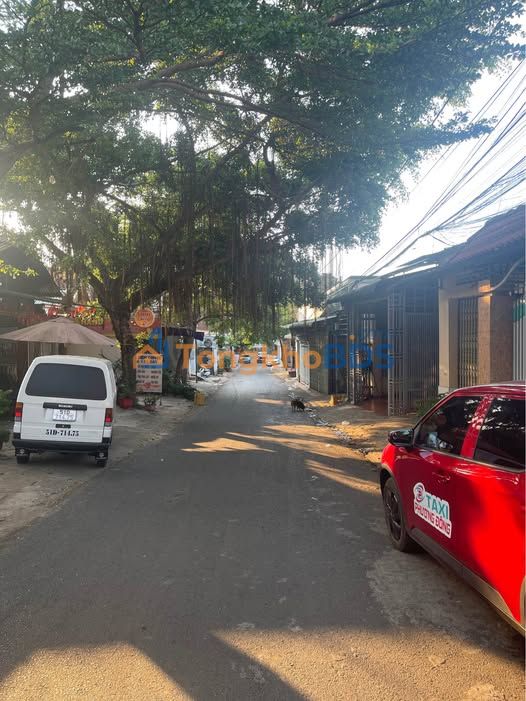 Nhà hẻm 552 Lê Duẩn Buôn Ma Thuột 94m² 3.7 tỷ - Ô tô vào nhà