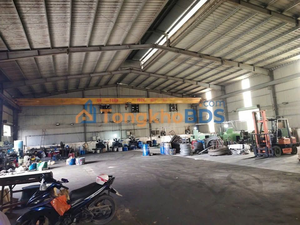 Kho Bến Cát Bình Dương 3600m2 110tr - Hoạt động ngay