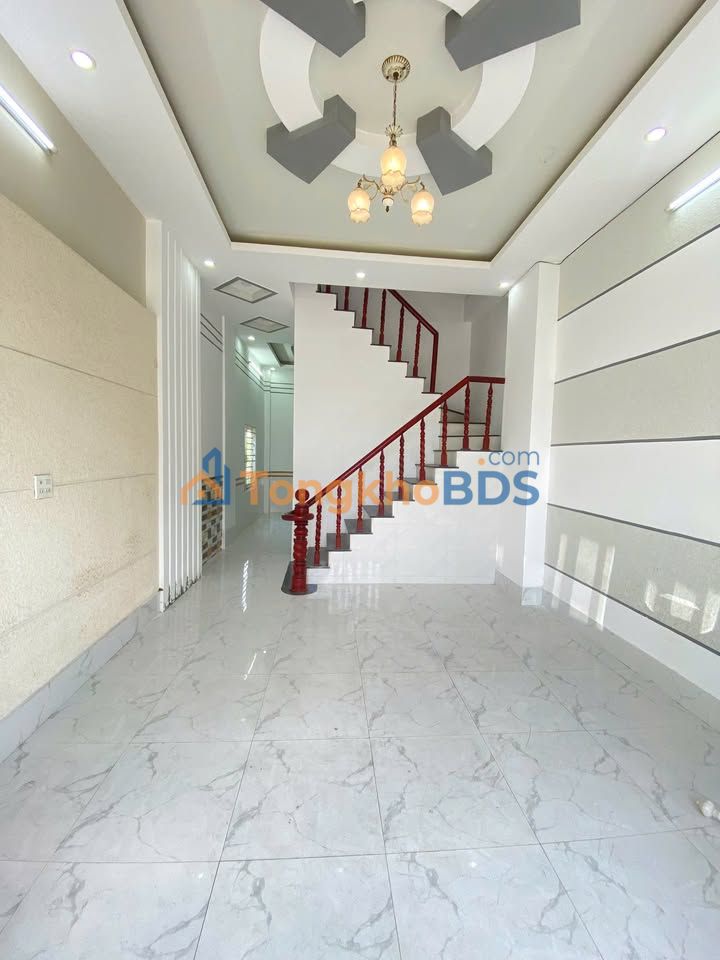 Nhà trệt lầu Nguyễn Văn Cừ Tân An 40m² 5 triệu - Sẵn sàng ở ngay
