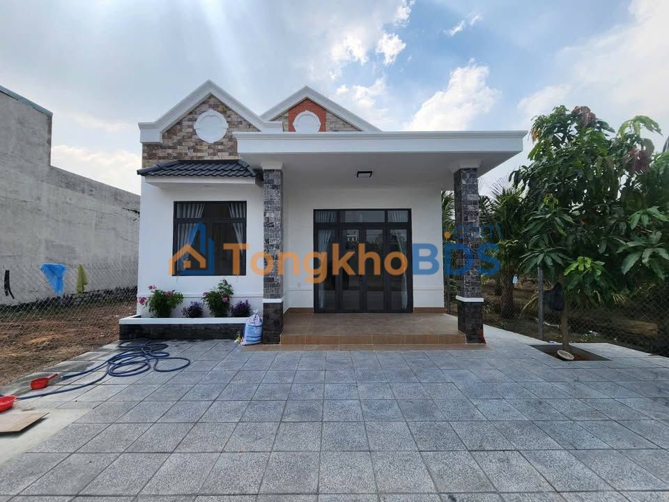 Nhà riêng Long Điền 107m² 1.99 tỷ - Ô tô vào tận nhà