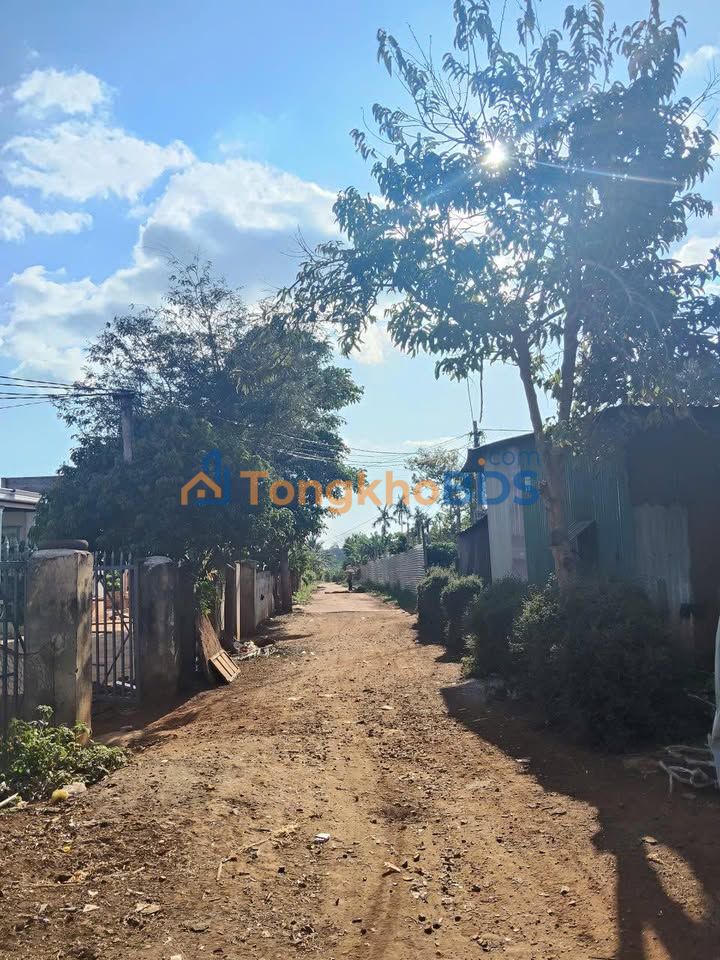 Đất Ea Hồ Krông Năng 216m² 15.12 tỷ - Đường to ô tô