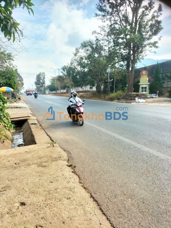 Đất Hiệp Thạnh Đức Trọng 1.100m² giá 3 tỷ - Sổ đỏ chính chủ