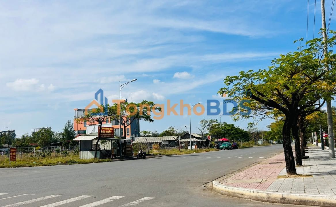 Đất nền Làng ĐH Hoà Quý 348m² 8,35 tỷ - Đường to ô tô