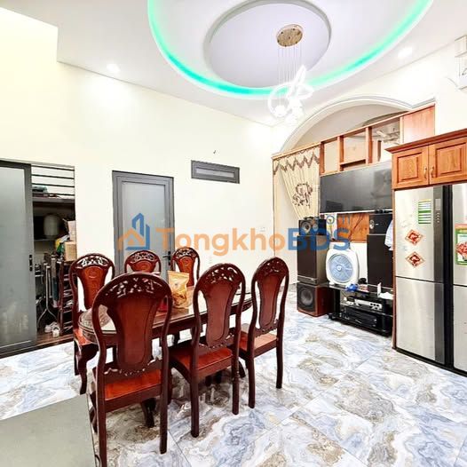 Nhà riêng Nguyễn Hồng 105m² 7.5 tỷ - Chính chủ