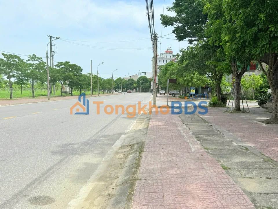 Đất nền Đường 26/3 Cẩm Xuyên 100m² 4 tỷ - Đường to ô tô