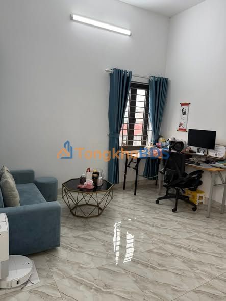 Room for Rent Xuân La 55m² giá 6 triệu - Ô tô vào tận sân