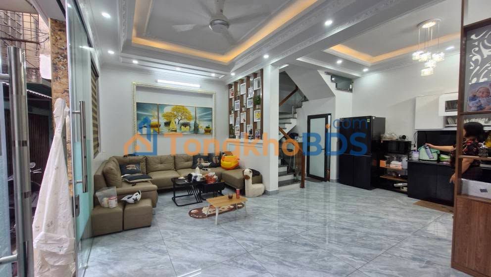 Nhà Hồng Bàng 52m² giá 4,299 tỷ - Ô tô vào tận nhà, chính chủ