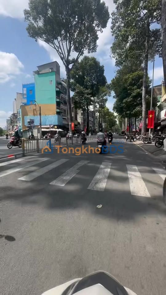 Nhà phố Ngô Gia Tự Q10 33m² 9.3 tỷ - Mặt tiền kinh doanh