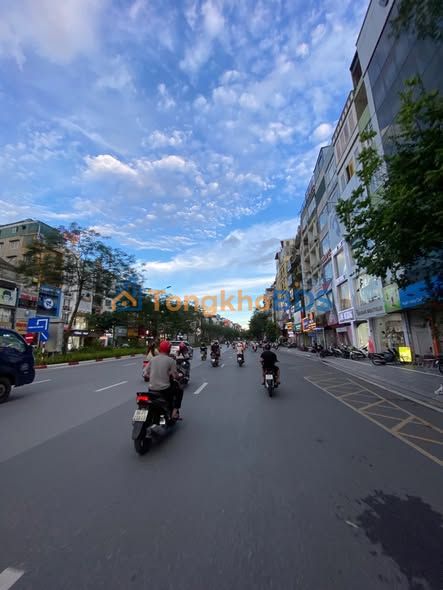 Nhà Phạm Ngọc Thạch Xã Đàn 120m² 27.24 tỷ - Ô tô vào tận nhà