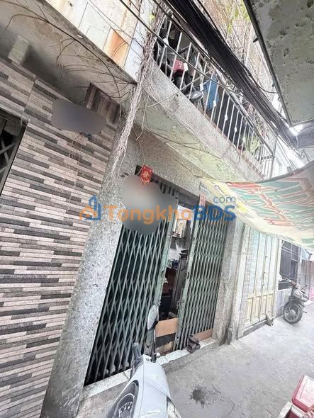 Nhà nát Quận 8 Hẻm Thông Chánh Hưng 24m² 2.4 tỷ - Giá tốt hiếm có