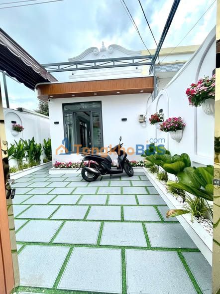 Nhà Huỳnh Tấn Phát Nhà Bè 155m² 6.4 tỷ - Ô tô vào tận nhà