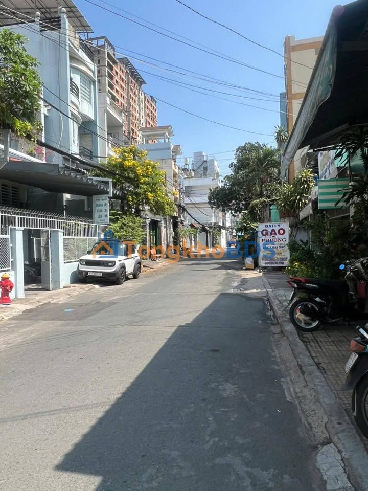 Nhà phố CMT8 Gò Vấp 72m² 12 tỷ - Mặt tiền kinh doanh