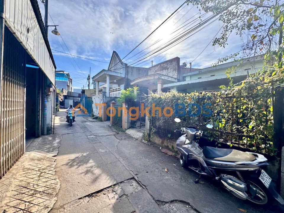 Đất nền Biên Hòa 150m² giá 2.8 tỷ - Sổ đỏ thổ cư, đường ô tô thông