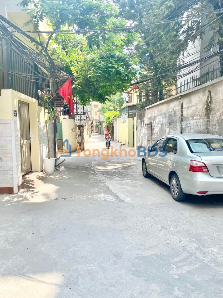 Nhà Cầu Diễn Văn Tiến Dũng 37m² 6 tỷ - Ô tô vào tận nhà