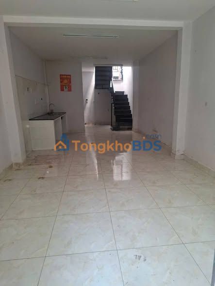 Nhà hẻm Dương Bá Trạc Q8 36m² 9 triệu - Sẵn sàng ở