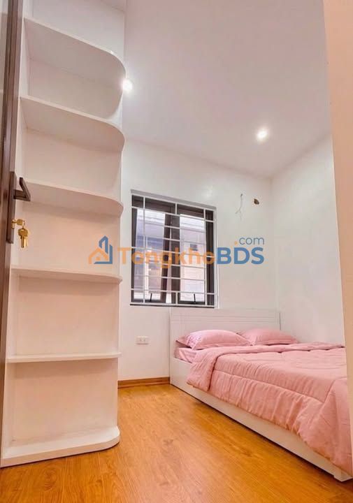 Căn hộ Hoàng Quốc Việt 32m² 3 tỷ - View đẹp