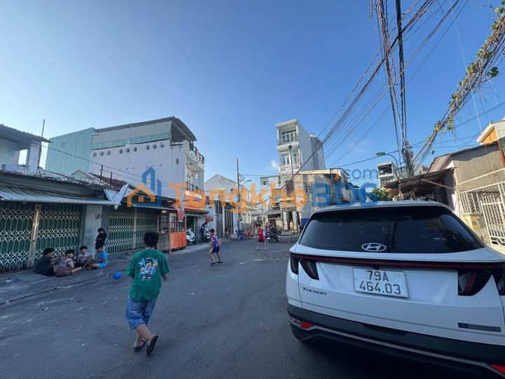 Nhà mặt tiền Vạn Hoà Nha Trang 65m² 4.536 tỷ – Chính chủ