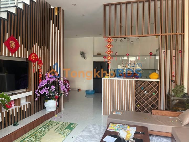 Nhà 2 tầng Quyết Thắng 98m² 2 tỷ - Sẵn sàng ở ngay