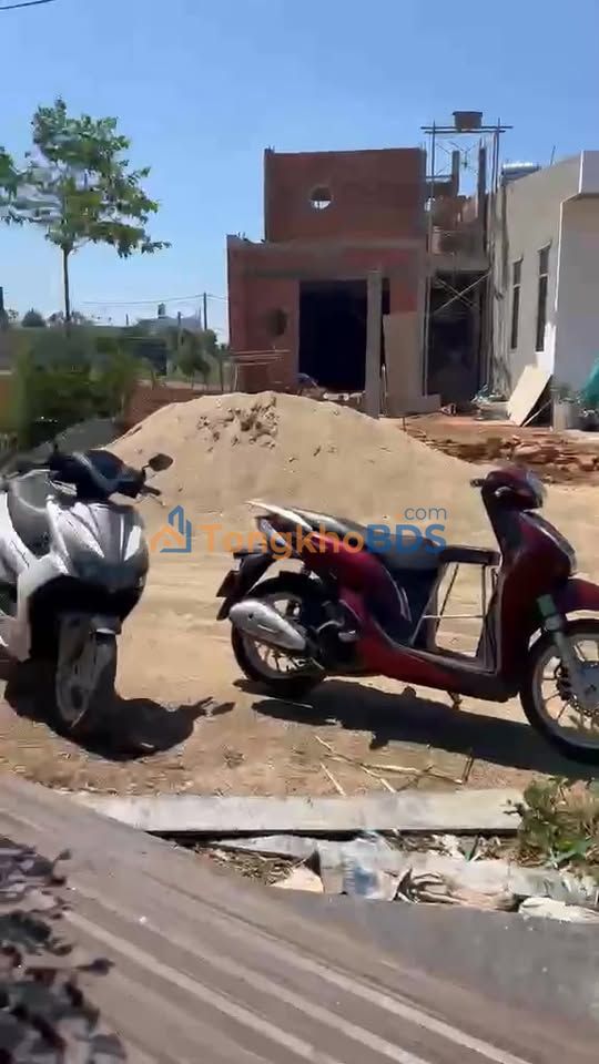 Nhà tái định cư Trần Hưng Đạo 283m2 2.6 tỷ - Chính chủ bán