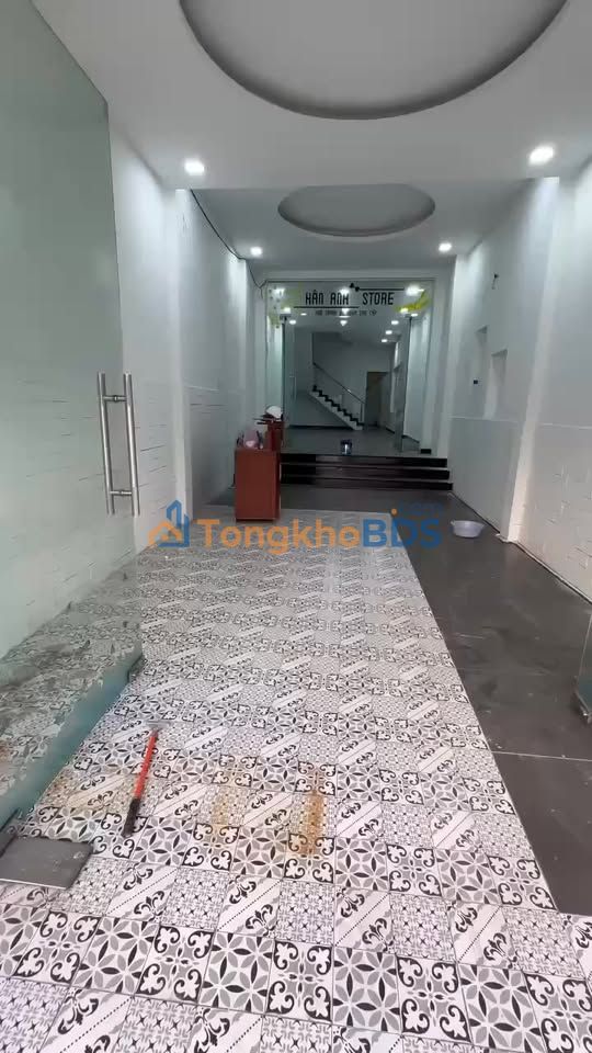 Nhà mặt tiền Quang Trung Gò Vấp 100m2 giá 20 triệu - Ô tô vào nhà