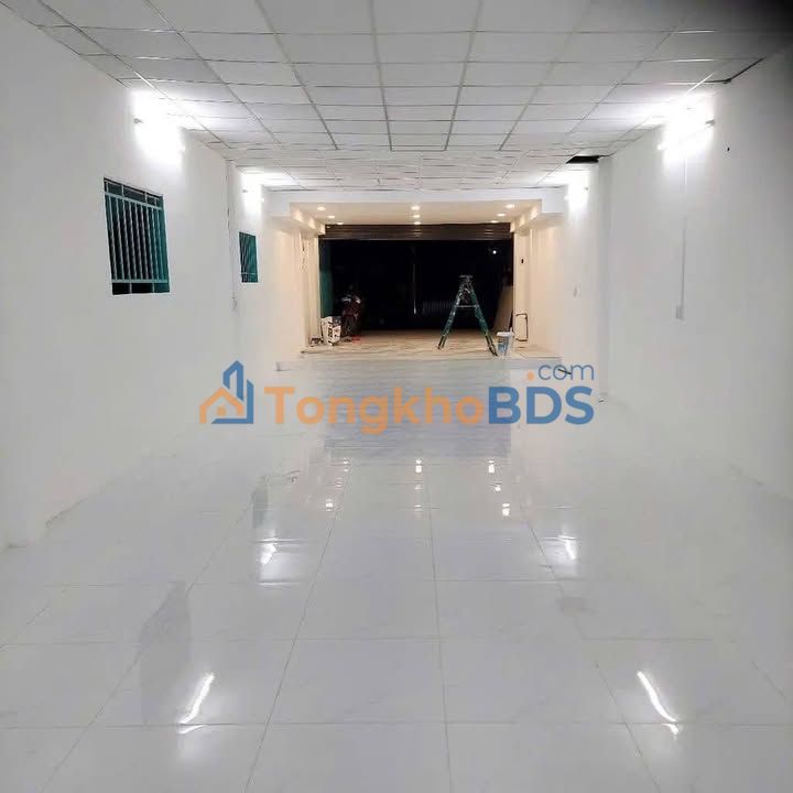 Nhà mặt tiền Lê Văn Lương Q7 135m² 35tr - Thích hợp KD