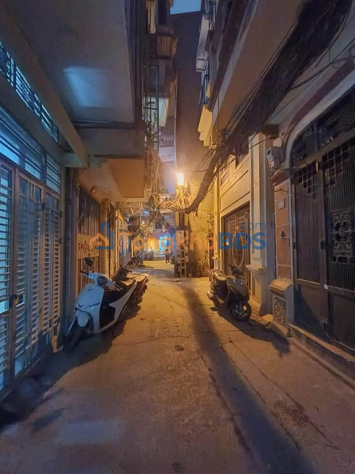 Đất nền Tôn Đức Thắng, Đống Đa 35m² giá thỏa thuận - Sổ đỏ chính chủ