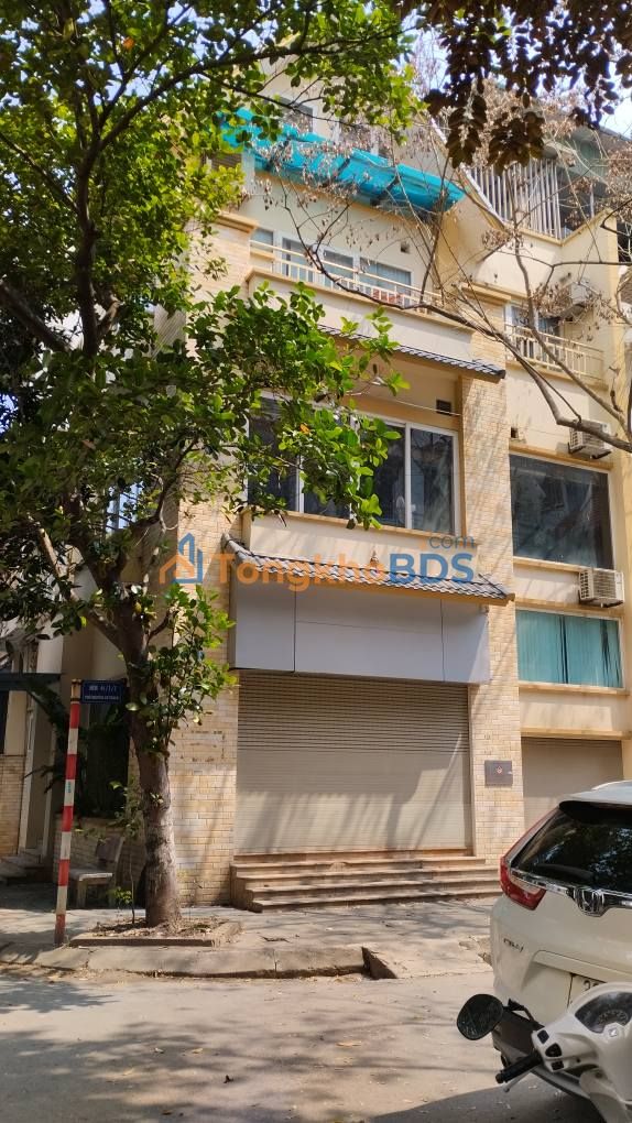 Townhouse Xuân Thủy Cầu Giấy 135m² 35 triệu - Sẵn sàng ở