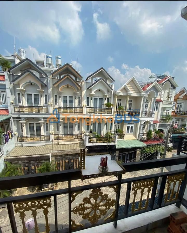 Nhà Quận 12 Trung Mỹ Tây 70m² 6.2 tỷ - Chính chủ sẵn ở