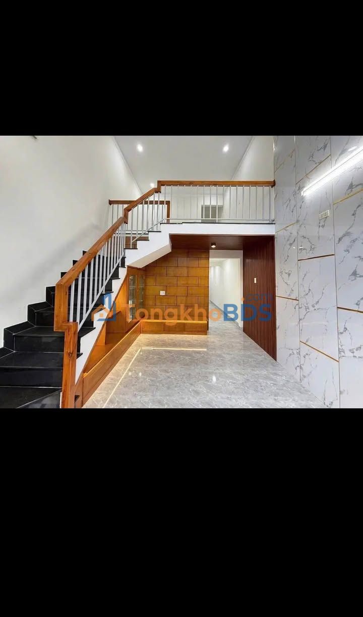 Nhà phố Plei Ku 40m2 2.85 tỷ - Mặt tiền kinh doanh