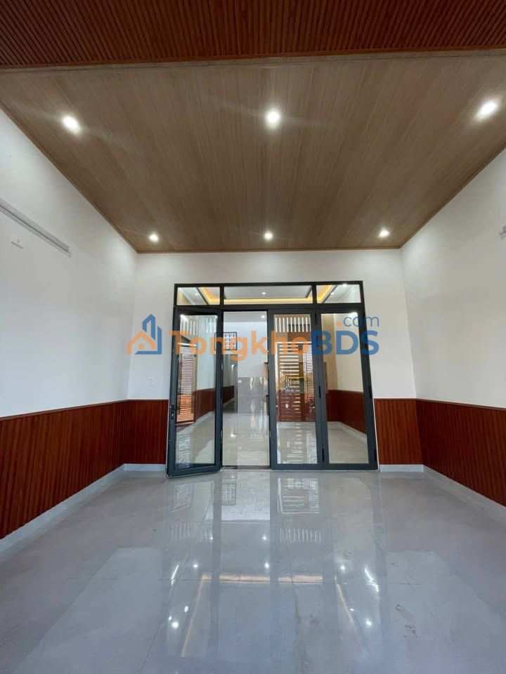 Nhà Hẻm Trường Lái Pleiku 125m² 1 tỷ - Ô tô vào tận nhà