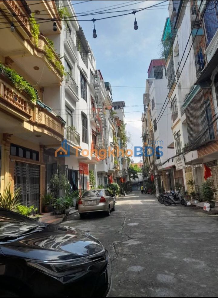Nhà Hoàng Liệt 45m² giá thỏa thuận - Ô tô vào nhà