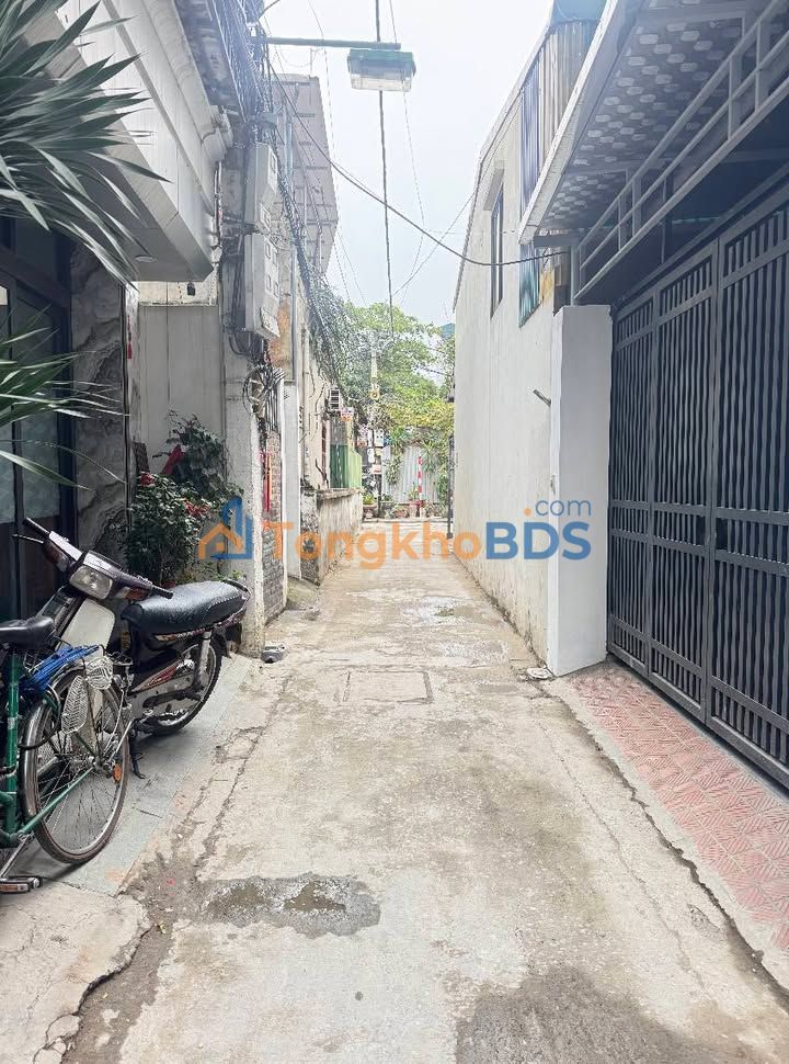 Căn hộ dịch vụ Ngọc Thụy 136m² 43.5 tỷ - Bàn giao ngay