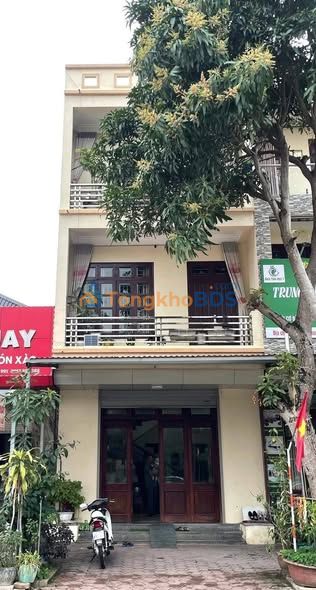 Nhà 3 tầng Lý Thường Kiệt 90m² giá 1x tỷ - Chính chủ, kinh doanh sầm uất