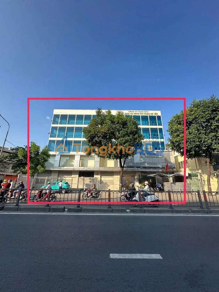 Tòa nhà cho thuê Quang Trung P10 297m² 200tr - Mặt tiền kinh doanh