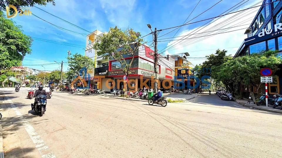 Nhà Nguyễn Phong Sắc Huế 102m² giá 6 tỷ - Ô tô vào tận nhà