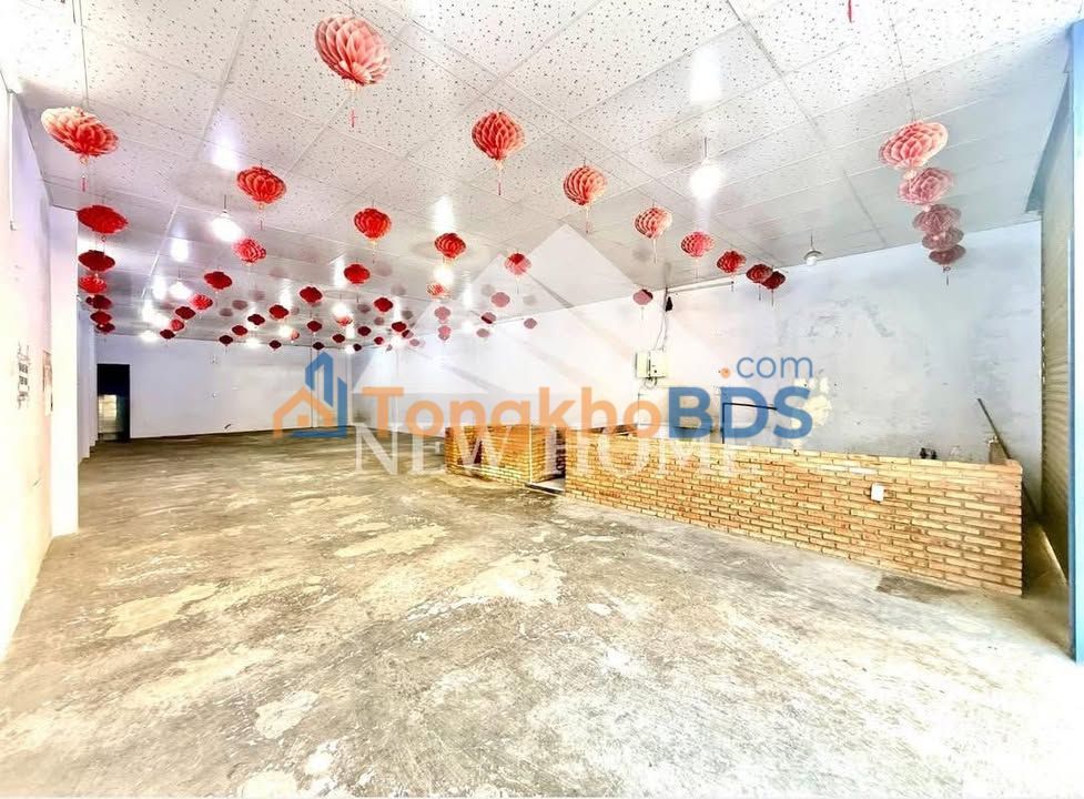 Nhà phố Ngô Gia Tự Nha Trang 190m² 32 triệu - Mặt tiền kinh doanh