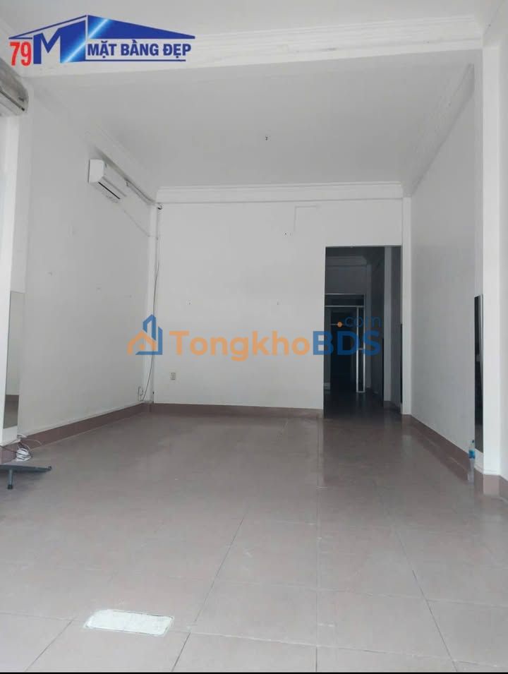 Nhà nguyên căn đường 2/4 Nha Trang 130m² 25tr - Mặt tiền KD