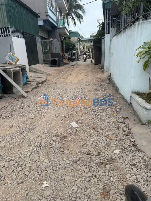 Nhà riêng Ngõ 13 Cao Xanh 65m² giá 2.5 tỷ - Ô tô vào tận nhà